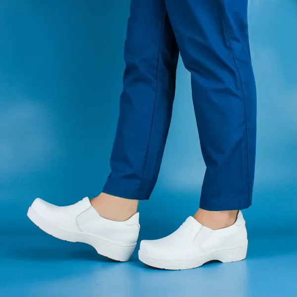 Hawkwell Pro Leather Nurse Clogs for Women Lightweight Slip Resistant Arch Support Healthcare Professional Nursing Shoes Work Clog