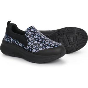 imageHawkwell Womens Slip On Arch Support Lightweight Slip Resistant Comfortable Nurse ShoesBlack Flower