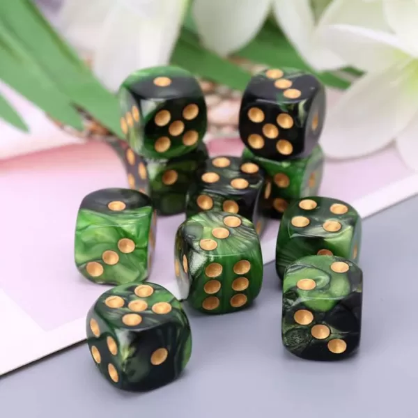 Toyvian 6 Sided Dice Set 25pcs 16mm Standard Rounded Translucent Dice Green Black