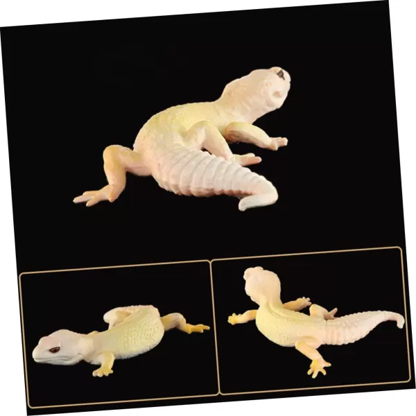 imageToyvian 2pcs Simulation Gecko Miniature Animals Tablescape Decor Toys for Toddler Fake Reptile Rubber Lizard Statues Tricky Gecko Toys PVC Animal Figures Lizard Cognitive Model Toy Lizard Crawl