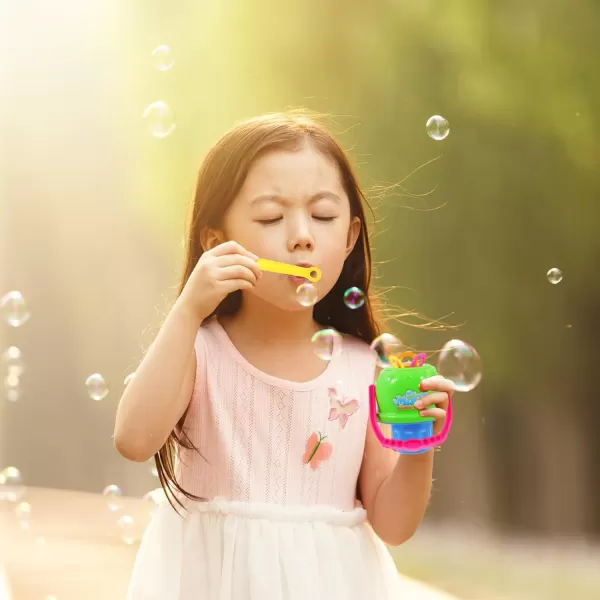 imageToyvian 1PC Bubble Blower for Kids Spillproof Bubble Machine for Kids No Spill Bubble Blower for Kids Playing Without Bubble WaterRandom 22190PVBEPM16M