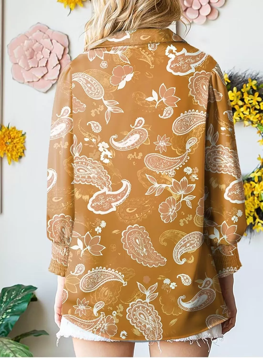 imageAstylish Women 2024 Loose VNeck Shirts Paisley Print Lantern Sleeve Blouse TopsZa Apricot