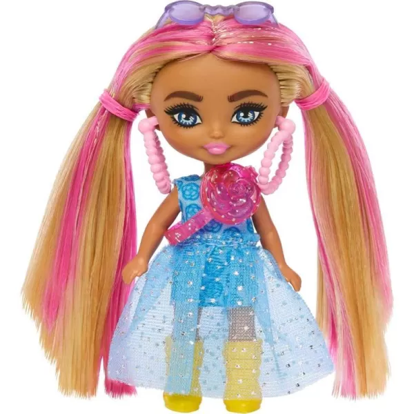 Barbie Extra Mini Minis Doll with Blue Hair Sporty Outfit Roller Skates amp Accessories amp Stand 325inchPink Streak