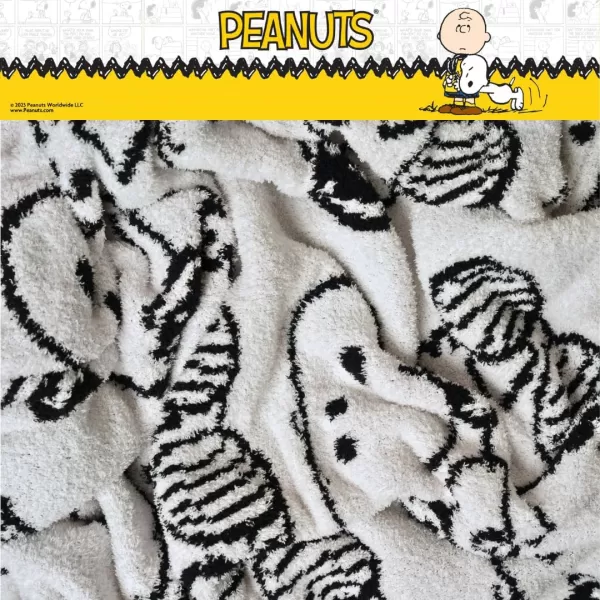 imageFranco Collectibles Barbie Adult Bedding Soft Cozy Chic Dream Lux Intarsia Knit Throw Blanket 50 in x 60 in Officially Licensed ProductPeanuts