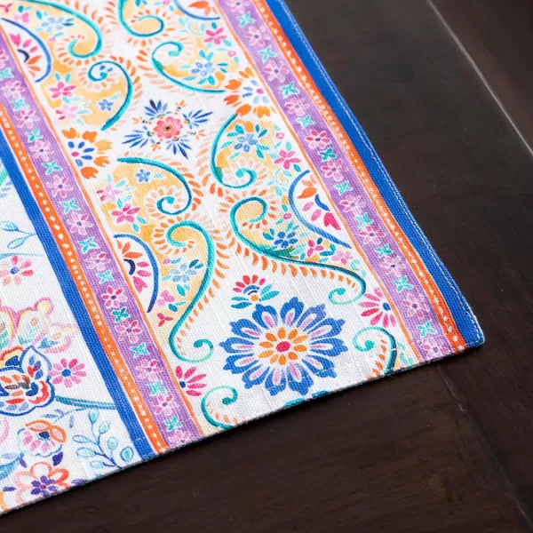 Maison d Hermine Cloth Placemats 100 Cotton Set of 4 Decorative Washable Table Placemat Dining Holidays Buffet Parties amp Wedding Use Summer Picnic  SpringSummer35  Indian Floral Set of 4