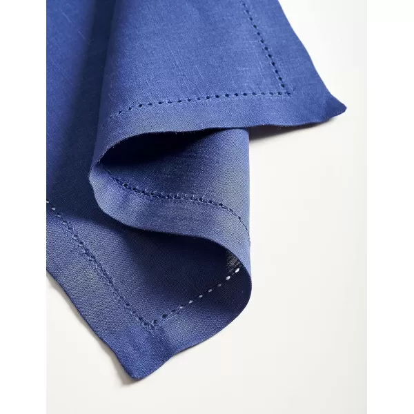 Maison d Hermine Placemats 100 Linen Decorative Cloth Place Mat Washable Dinner Placemat for Holiday Dinner Wedding Baby Shower amp Dining Avignon  Jet Stream Set of 413x19 Placemats Avignon  Twlight Blue