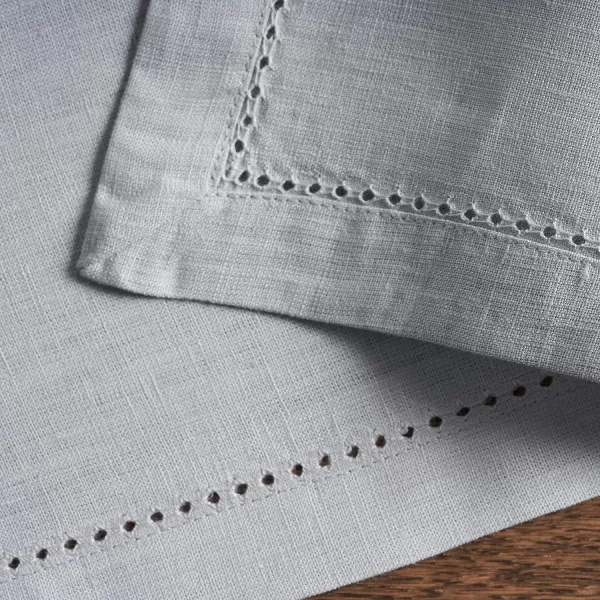 Maison d Hermine Placemats 100 Linen Decorative Cloth Place Mat Washable Dinner Placemat for Holiday Dinner Wedding Baby Shower amp Dining Avignon  Jet Stream Set of 413x19 Placemats Avignon  Micro Chip