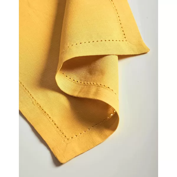 Maison d Hermine Placemats 100 Linen Decorative Cloth Place Mat Washable Dinner Placemat for Holiday Dinner Wedding Baby Shower amp Dining Avignon  Jet Stream Set of 413x19 Placemats Avignon  Ochre