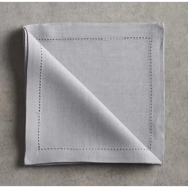 Maison d Hermine Placemats 100 Linen Decorative Cloth Place Mat Washable Dinner Placemat for Holiday Dinner Wedding Baby Shower amp Dining Avignon  Jet Stream Set of 420x20 Napkins Avignon  Silver Sconce