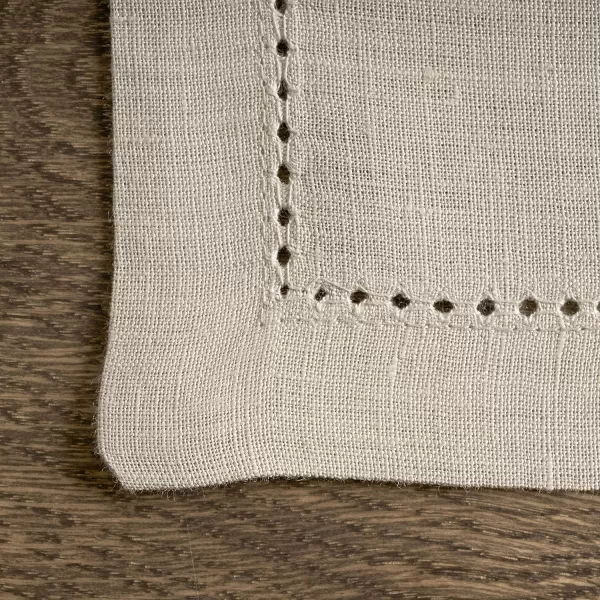 Maison d Hermine Placemats 100 Linen Decorative Cloth Place Mat Washable Dinner Placemat for Holiday Dinner Wedding Baby Shower amp Dining Avignon  Jet Stream Set of 413x19 Placemats Avignon  Ancient Scroll