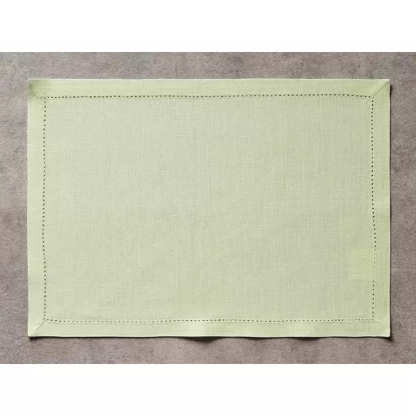 Maison d Hermine Placemats 100 Linen Decorative Cloth Place Mat Washable Dinner Placemat for Holiday Dinner Wedding Baby Shower amp Dining Avignon  Jet Stream Set of 413x19 Placemats Avignon  Tender Green