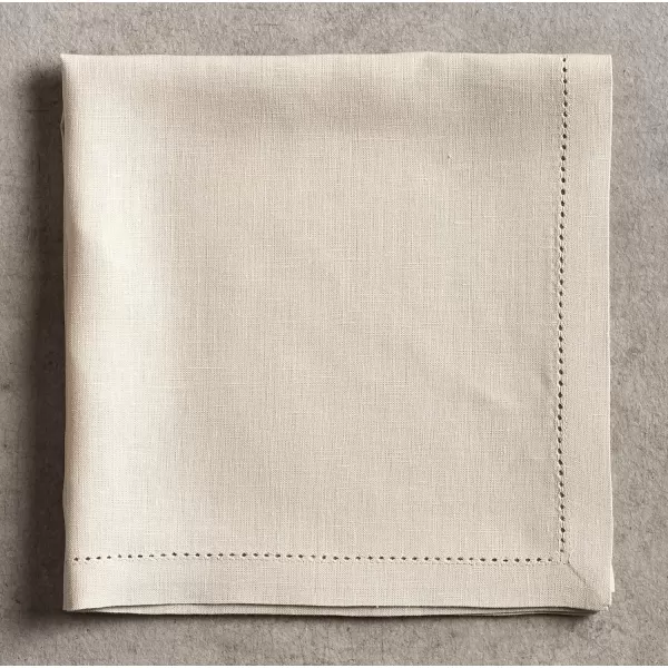 Maison d Hermine Placemats 100 Linen Decorative Cloth Place Mat Washable Dinner Placemat for Holiday Dinner Wedding Baby Shower amp Dining Avignon  Jet Stream Set of 420x20 Napkins Avignon  Ancient Scroll