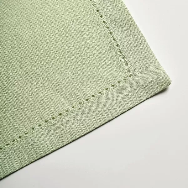 Maison d Hermine Placemats 100 Linen Decorative Cloth Place Mat Washable Dinner Placemat for Holiday Dinner Wedding Baby Shower amp Dining Avignon  Jet Stream Set of 413x19 Placemats Avignon  Tender Green