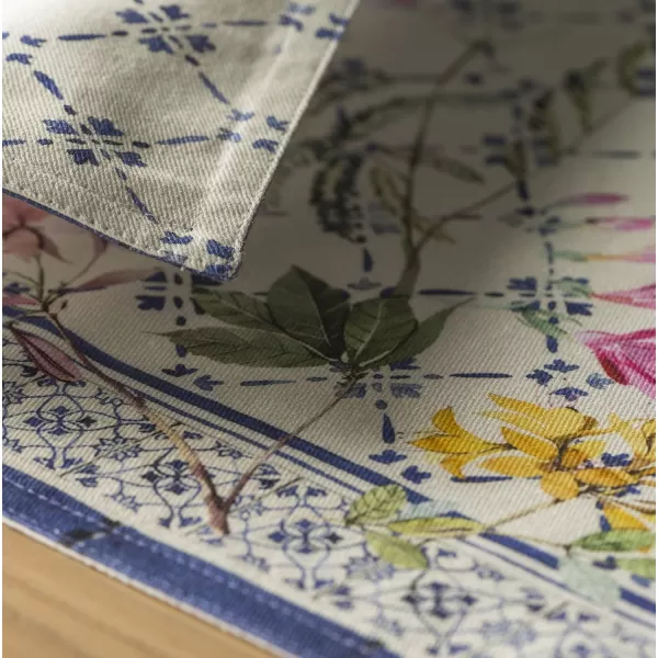 imageMaison d Hermine Cloth Placemats Set of 4 100 Cotton Decorative Washable Table Place Mat Kitchen Party Wedding Restaurant ampamp Camping Meadow Florals  Beige  SpringSummer3  Faience