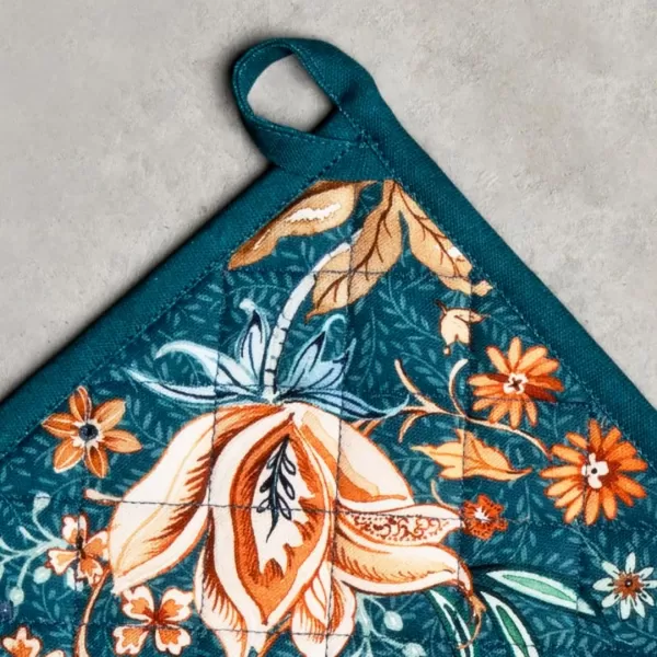 imageMaison d Hermine Pot Holder 100 Cotton Heat Resistant Set of 2 Potholders 8 Inch x 8 Inch Hot Pads with Loop for Gifts BBQ Cooking Grilling Microwave Winter Mornings  ThanksgivingChristmasLuxury Loft