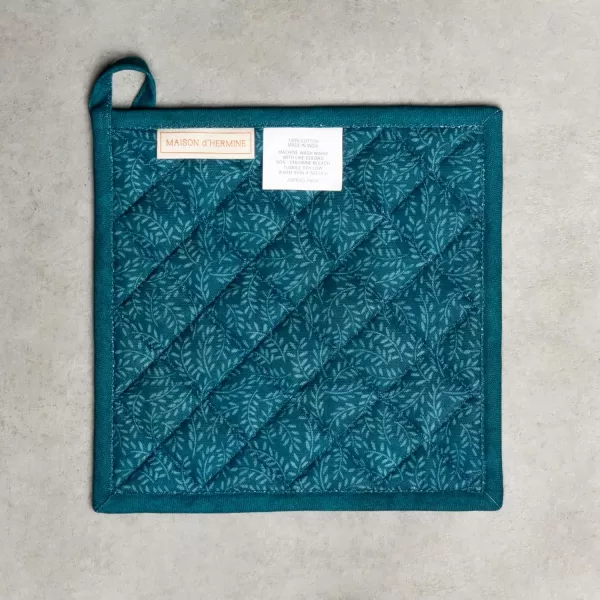 imageMaison d Hermine Pot Holder 100 Cotton Heat Resistant Set of 2 Potholders 8 Inch x 8 Inch Hot Pads with Loop for Gifts BBQ Cooking Grilling Microwave Winter Mornings  ThanksgivingChristmasLuxury Loft