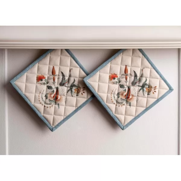 imageMaison d Hermine Pot Holder 100 Cotton Heat Resistant Set of 2 Potholders 8 Inch x 8 Inch Hot Pads with Loop for Gifts BBQ Cooking Grilling Microwave Winter Mornings  ThanksgivingChristmasDalida