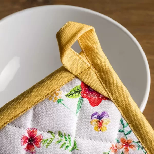 imageMaison d Hermine Hotpads 100 Cotton Pot Holder 8quotx8quot with Loop Set of 2 Heat Resistant Kitchen Pot Holders Baking Grilling Barbeque Handling Hot Pans Agrume  SpringSummer41  Happy Florals  Sweety