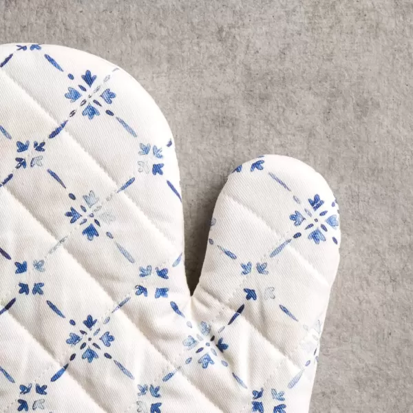 imageMaison d Hermine Oven Mitt  Pot Holder 100 Cotton Heat Resistant Kitchen Oven Gloves 75quotx13quot ampamp Hot Pads 8quotx8quot Chef Women ampamp Men Parties Birdies On Wire  SpringSummer8  Faience