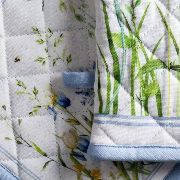 imageMaison d Hermine Oven Mitt  Pot Holder 100 Cotton Heat Resistant Kitchen Oven Gloves 75quotx13quot ampamp Hot Pads 8quotx8quot Chef Women ampamp Men Parties Birdies On Wire  SpringSummer9  Fleurs De Mai