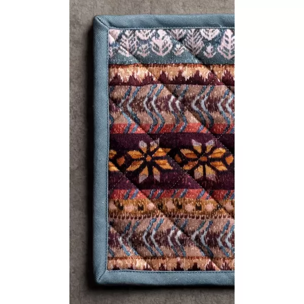 imageMaison d Hermine Pot Holder 100 Cotton Potholder Set of 2 Heat Resistant 8quotx8quot with Loop Hot Pads Kitchen Baking Barbeque ampamp Microwave Kalahari  ThanksgivingChristmas3  Fair Isle
