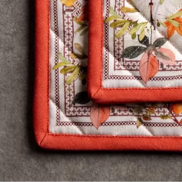 imageMaison d Hermine Pot Holder 100 Cotton Potholder Set of 2 Heat Resistant 8quotx8quot with Loop Hot Pads Kitchen Baking Barbeque ampamp Microwave Kalahari  ThanksgivingChristmas5  Amarante