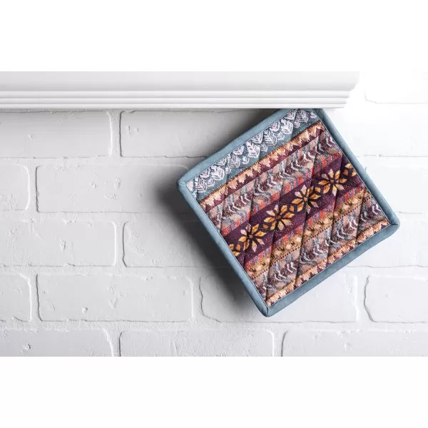 imageMaison d Hermine Pot Holder 100 Cotton Potholder Set of 2 Heat Resistant 8quotx8quot with Loop Hot Pads Kitchen Baking Barbeque ampamp Microwave Kalahari  ThanksgivingChristmas3  Fair Isle