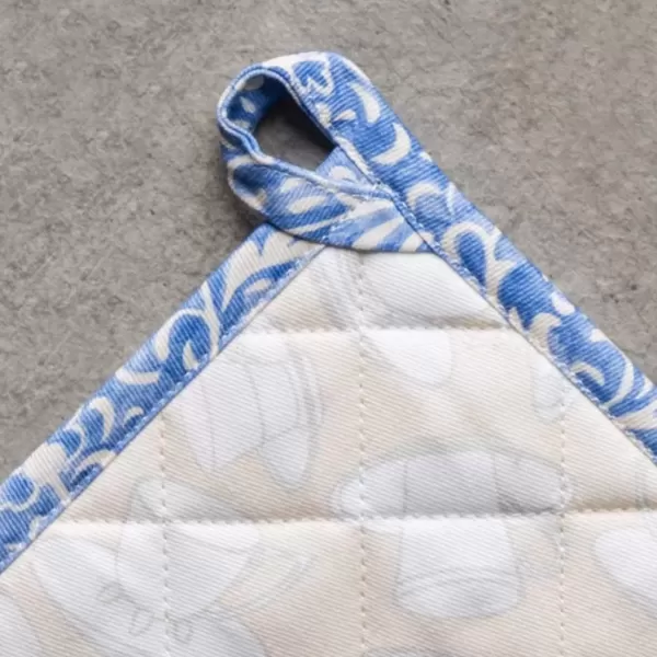imageMaison d Hermine Potholders 100 Cotton 8quotx8quot Hotpads Heat Resistant with Loop Pot Holder Baking Grilling Home Handling Hot Pans Botanical Fresh  SpringSummer2  Canton