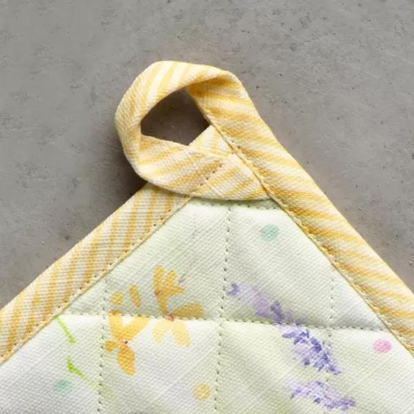 imageMaison d Hermine Potholders 100 Cotton 8quotx8quot Hotpads Heat Resistant with Loop Pot Holder Baking Grilling Home Handling Hot Pans Botanical Fresh  SpringSummerEaster Zest