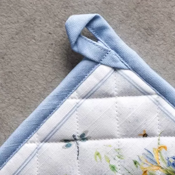 imageMaison d Hermine Potholders 100 Cotton 8quotx8quot Hotpads Heat Resistant with Loop Pot Holder Baking Grilling Home Handling Hot Pans Botanical Fresh  SpringSummer9  Fleurs De Mai