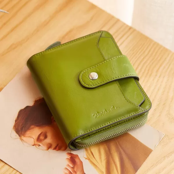 BOSTANTEN Leather Wallets for Women RFID Blocking Zipper Pocket Small Bifold Wallet Card Case