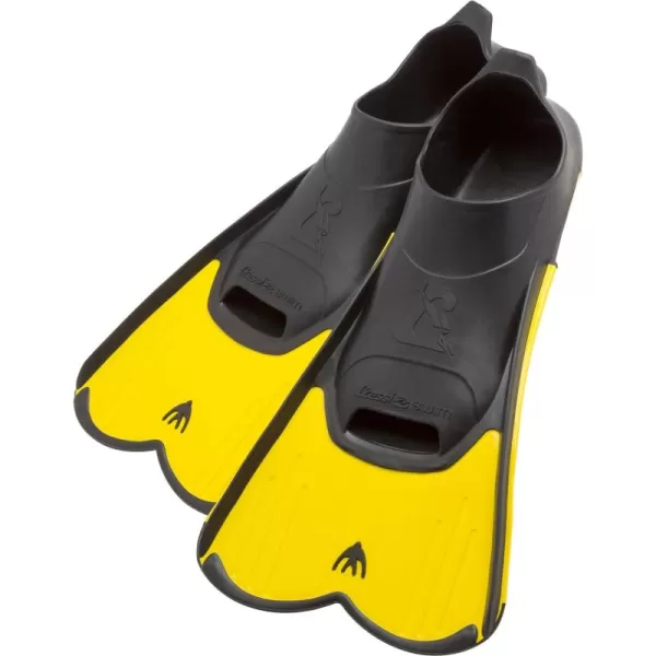 Cressi Short Full Foot Pocket Fins for Swimming or Training in the Pool and in the Sea - Light: made in Italy