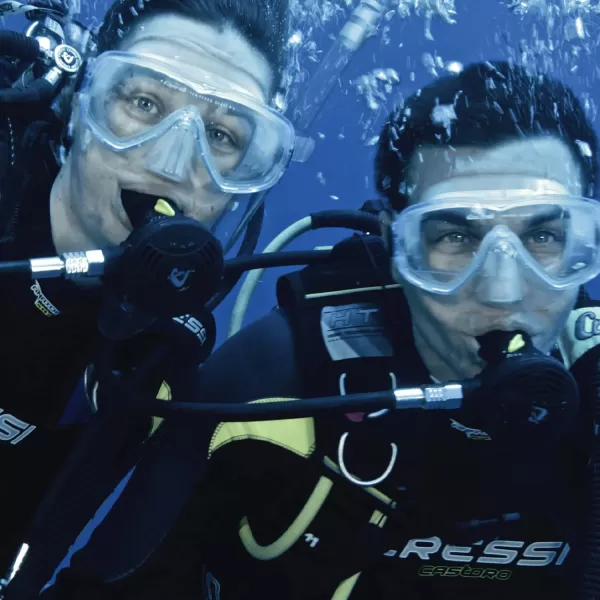 Cressi Ideal Scuba Diving Regulator for Beginners and Rental- Simple, Strong, and Easy to Use - Conical Filter and Downstream Regulation System - AC2/XS2: Made in Italy