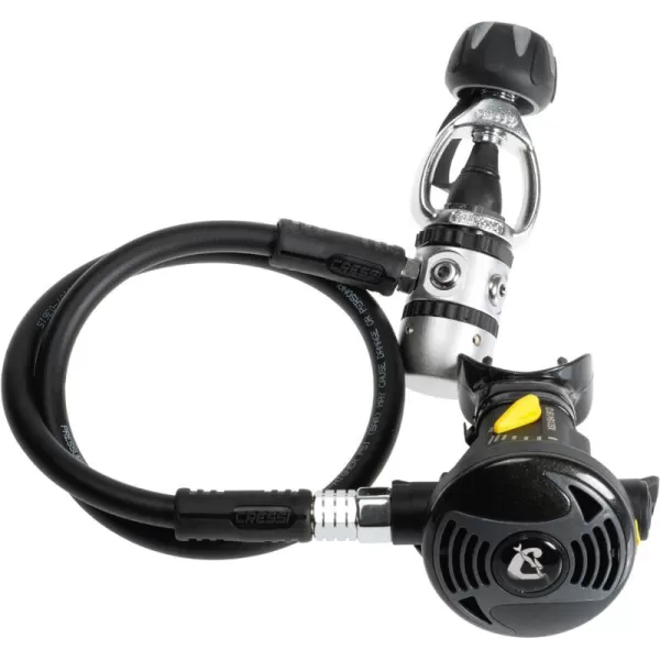 Cressi Ideal Scuba Diving Regulator for Beginners and Rental- Simple, Strong, and Easy to Use - Conical Filter and Downstream Regulation System - AC2/XS2: Made in Italy