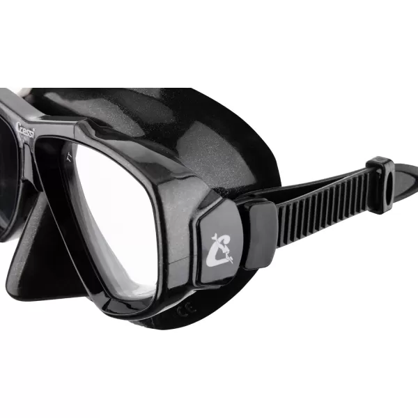 Cressi First Dive Mask with Inclined Lenses for Scuba Diving : Focus: Made in Italy