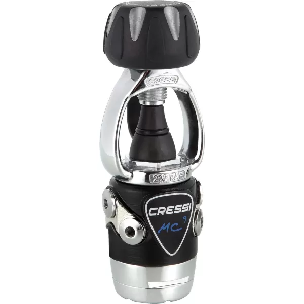 Cressi Ideal Scuba Diving Regulator for Beginners and Travelers - Hyperbalanced Diaphram 1st Stage, Compact 2nd Stage - MC9/Compact: Made in Italy