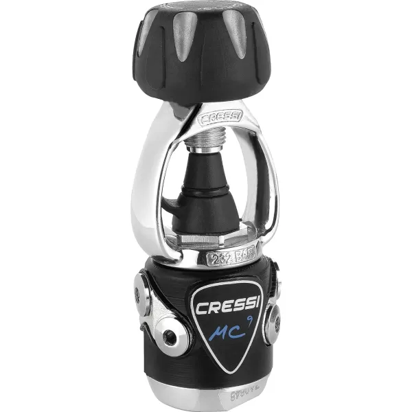 Cressi Ideal Scuba Diving Regulator for Beginners and Travelers - Hyperbalanced Diaphram 1st Stage, Compact 2nd Stage - MC9/Compact: Made in Italy