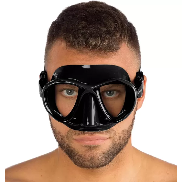 Adult Free Diving Photographer Low Volume Mask with Silicone Skirt- Metis by Cressi: Quality Since 1946