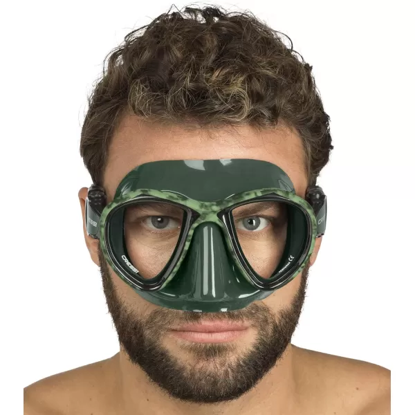 Adult Free Diving Photographer Low Volume Mask with Silicone Skirt- Metis by Cressi: Quality Since 1946