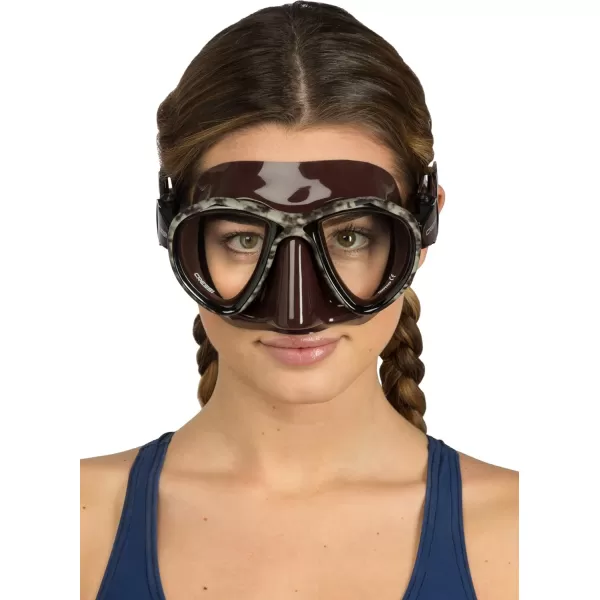 Adult Free Diving Photographer Low Volume Mask with Silicone Skirt- Metis by Cressi: Quality Since 1946