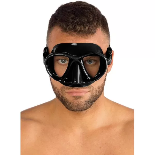 Adult Free Diving Photographer Low Volume Mask with Silicone Skirt- Metis by Cressi: Quality Since 1946