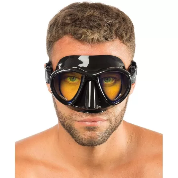 Adult Free Diving Photographer Low Volume Mask with Silicone Skirt- Metis by Cressi: Quality Since 1946