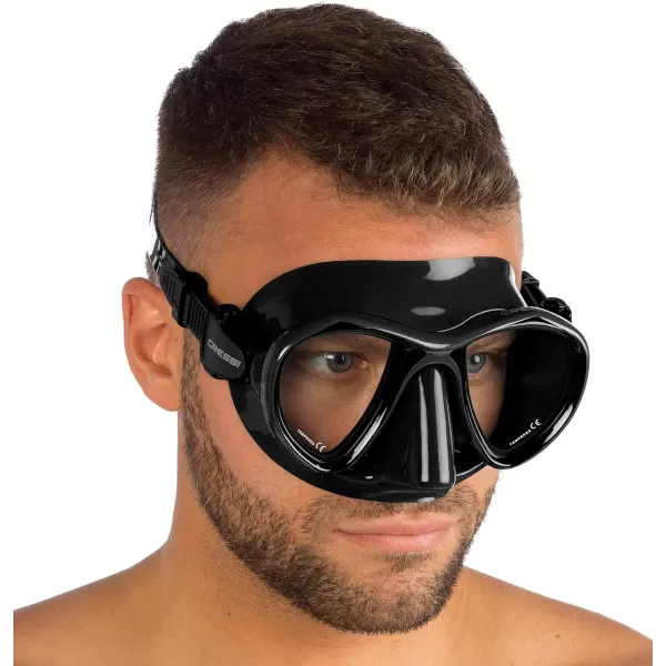 Adult Free Diving Photographer Low Volume Mask with Silicone Skirt- Metis by Cressi: Quality Since 1946