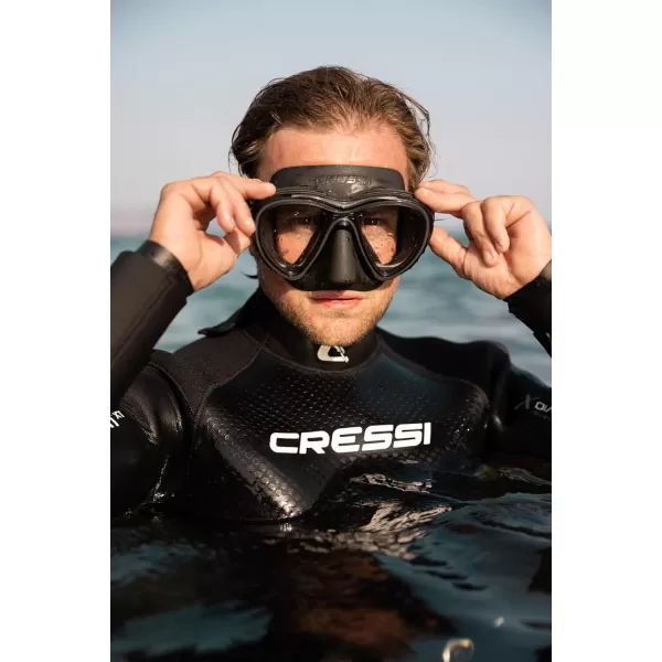 Cressi Adult Dive Mask with Advanced Fog System and Improved Downward Visibility - Quantum: Made in Italy