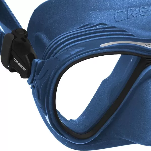 Cressi Adult Dive Mask with Advanced Fog System and Improved Downward Visibility - Quantum: Made in Italy