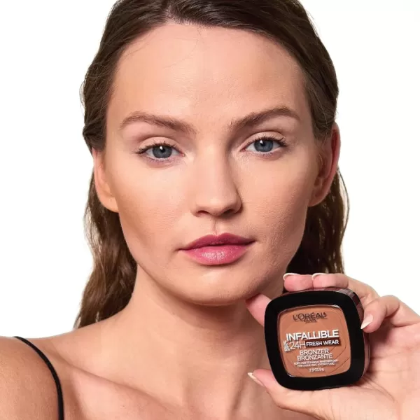L'Oreal Paris Infallible Up to 24H Fresh Wear Soft Matte Longwear Bronzer. Waterproof, heatproof, Transfer, humidity and sweatproof, Light Medium, 0.31 oz